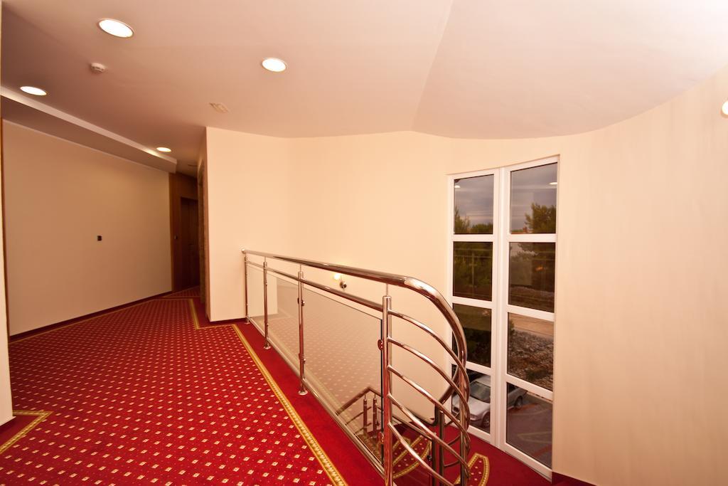 Duje Hotel 4*
